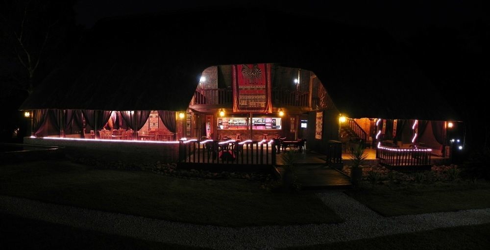 Kwambali Riverside Lodge Hazyview Extérieur photo