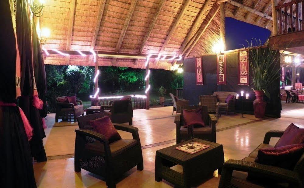 Kwambali Riverside Lodge Hazyview Extérieur photo