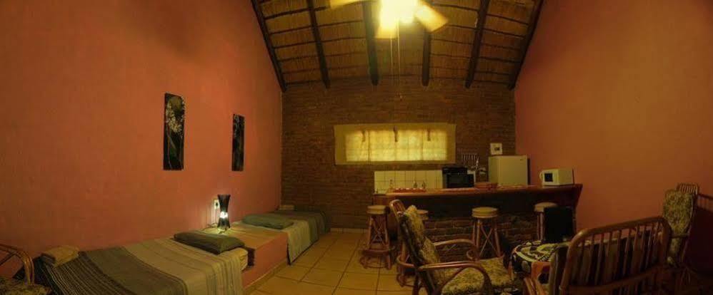Kwambali Riverside Lodge Hazyview Extérieur photo